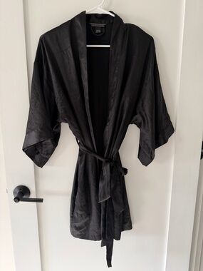 Victoria’s Secret Black Satin Kimono Robe with Waist Tie